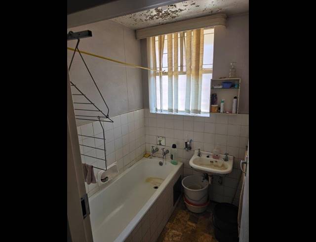1.5 BEDROOM APARTMENT FOR SALE IN SUNNYSIDE